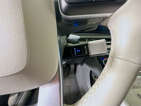 Used 2025 Hyundai Santa Fe SEL image 24