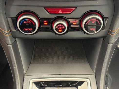 Used 2018 Subaru Crosstrek 2.0i Limited image 27