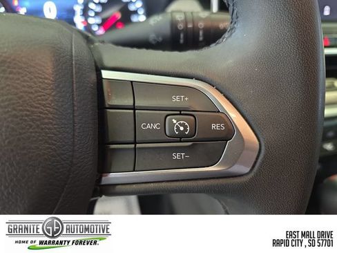Used 2024 Jeep Compass Latitude AWD/4WD image 33