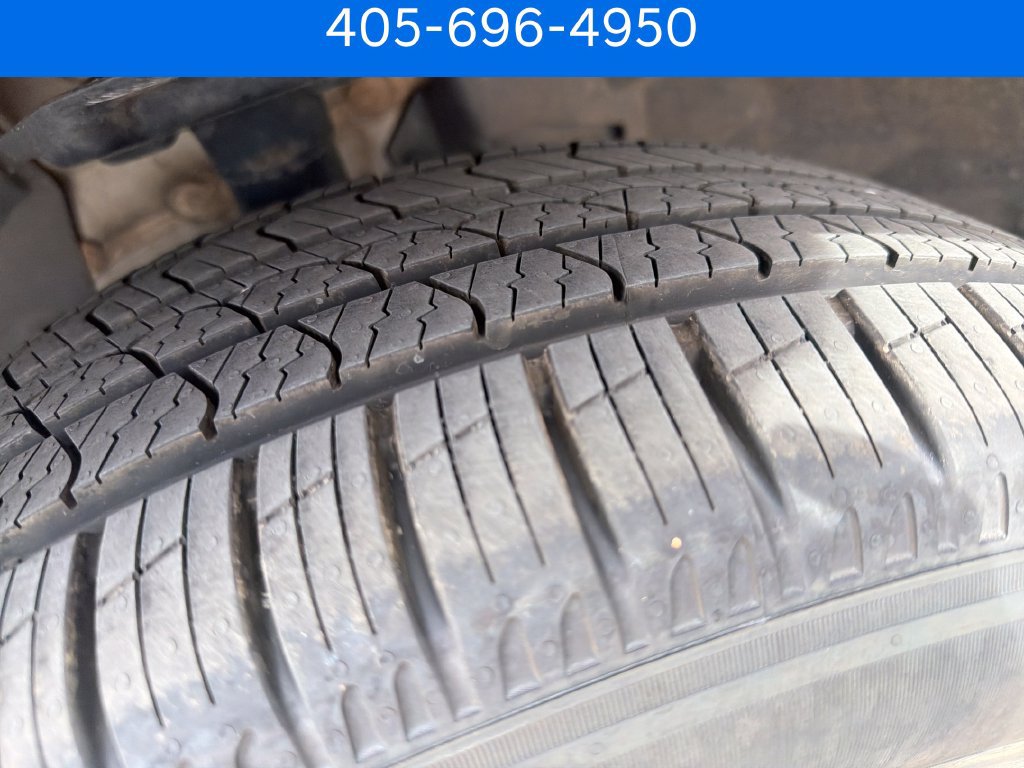 Used 2023 Nissan Rogue SV FWD image 12
