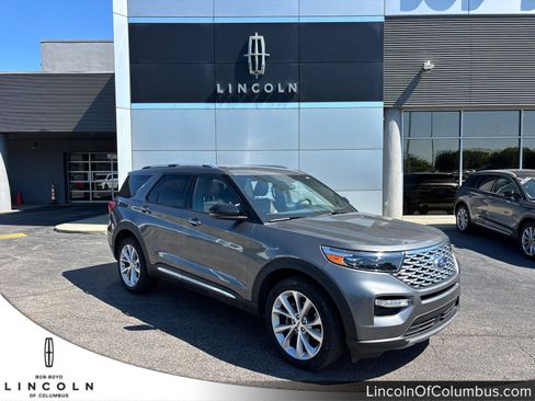 Used 2023 Ford Explorer Platinum w/ Technology Package AWD/4WD image 1