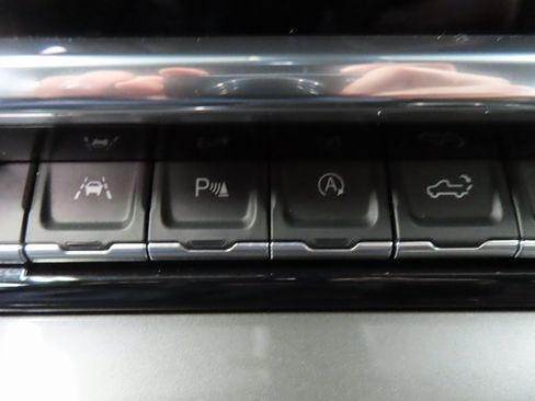 Used 2025 Chevrolet Silverado 1500 High Country w/ Midnight Edition image 64