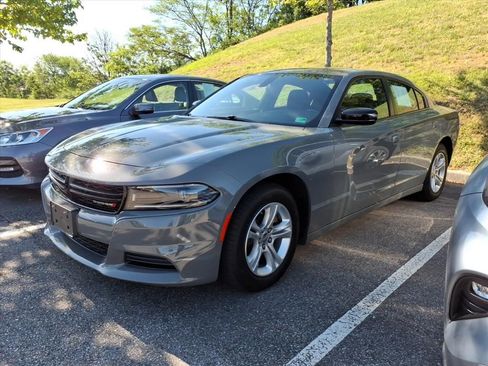 Used 2023 Dodge Charger SXT w/ Cold Weather Package RWD image 2
