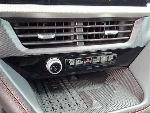 Used 2025 Ford Explorer ST AWD/4WD image 13