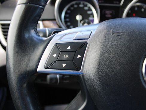 Used 2013 Mercedes-Benz ML 350 2WD image 13