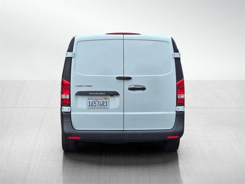 Used 2021 Mercedes-Benz Metris image 5