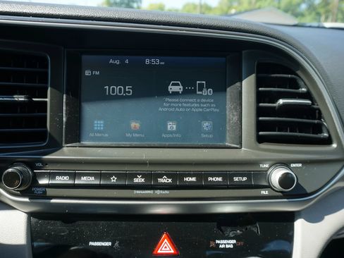Used 2019 Hyundai Elantra SEL FWD image 10