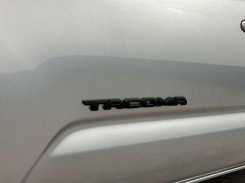 Used 2023 Toyota Tacoma TRD Sport w/ Technology Package image 33