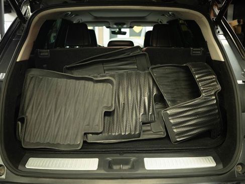 Used 2023 INFINITI QX60 Luxe w/ Cargo Package AWD/4WD image 7