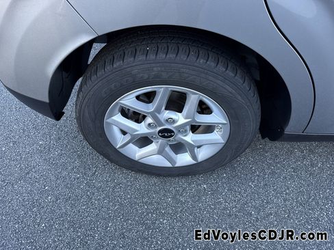 Used 2023 Kia Soul LX w/ Option Group 015 image 21