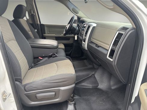 Used 2011 RAM 5500 SLT image 21