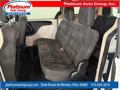 Used 2017 Dodge Grand Caravan SE FWD image 26