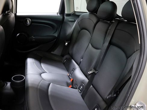 Used 2020 MINI Cooper 4-Door Hardtop w/ Storage Package FWD image 13