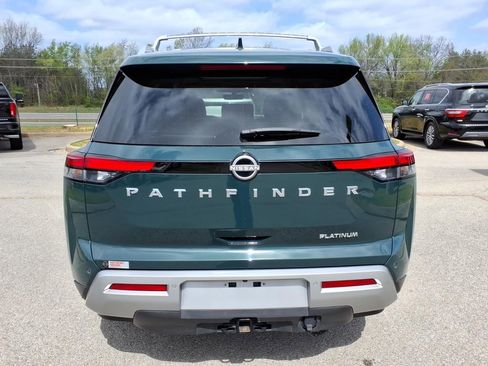 Certified 2025 Nissan Pathfinder Platinum w/ Cargo Package FWD image 19