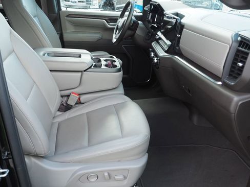 Used 2025 GMC Sierra 1500 SLT AWD/4WD image 20