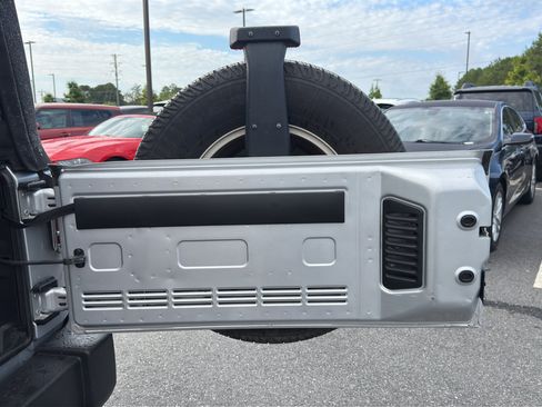 Used 2012 Jeep Wrangler Unlimited Sport AWD/4WD image 29