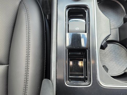 Used 2022 Lincoln Corsair Standard w/ Equipment Group 101A image 21