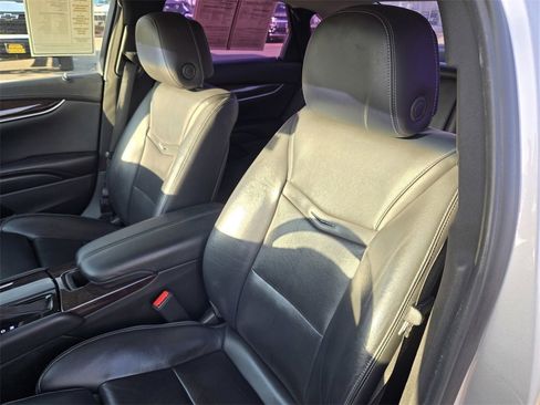 Used 2014 Cadillac XTS Luxury image 12