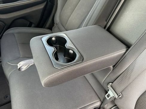 Used 2024 Jeep Grand Cherokee Laredo RWD image 31