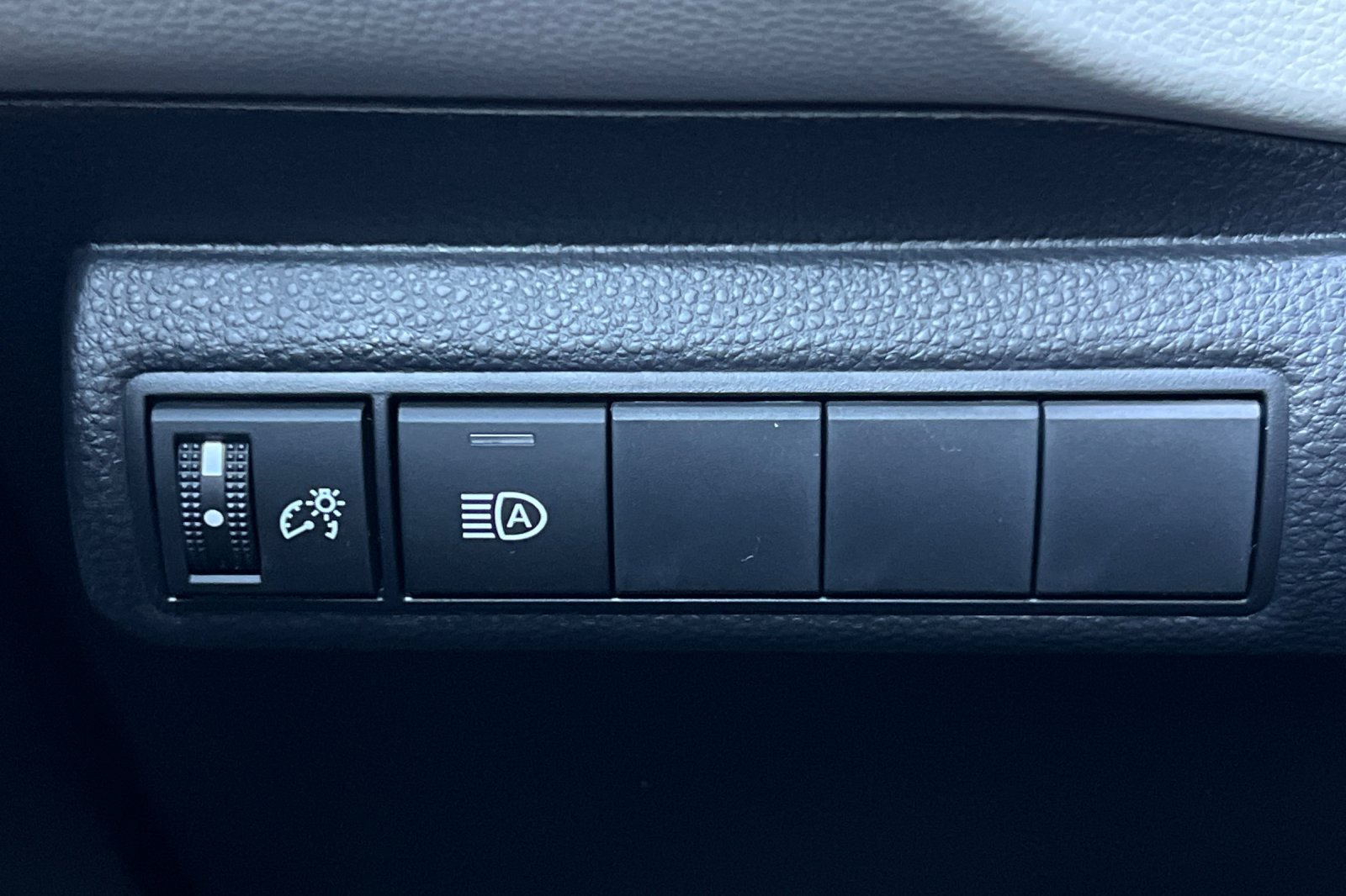 Certified 2027 Toyota Corolla LE w/ LE Premium Package FWD image 28