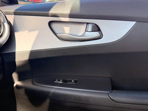 Used 2024 Kia Forte LXS FWD image 25
