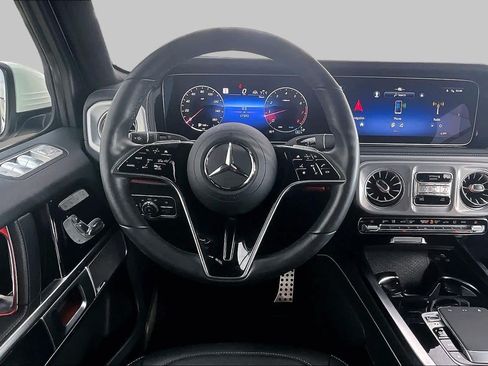 Used 2025 Mercedes-Benz G 550 image 6