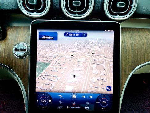 Used 2025 Mercedes-Benz C 300 Sedan image 30