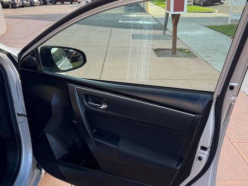 Used 2019 Toyota Corolla LE w/ Carpet Mat Package (TMS) image 9