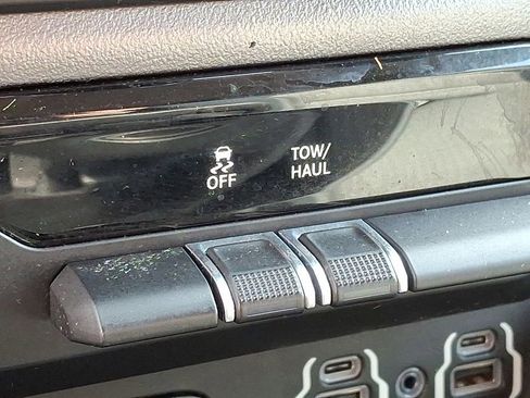 Used 2019 RAM 1500 Big Horn image 24