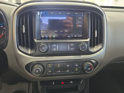 Used 2020 Chevrolet Colorado LT RWD image 15