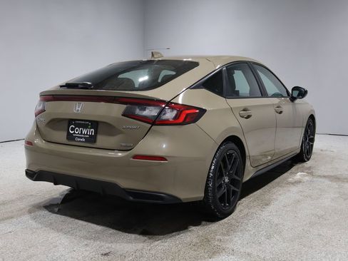 Used 2025 Honda Civic Sport image 2