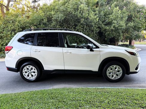 Used 2024 Subaru Forester AWD/4WD image 8