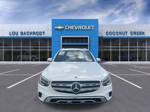 Used 2022 Mercedes-Benz GLC 300 4MATIC w/ Multimedia Package Lite image 3