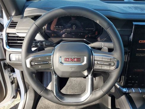 New 2026 GMC Acadia Elevation image 21