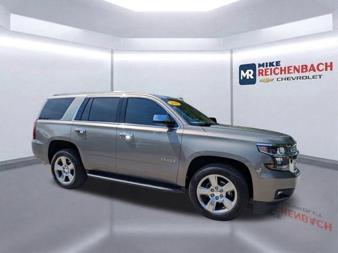 Used 2017 Chevrolet Tahoe LT w/ Luxury Package AWD/4WD image 2