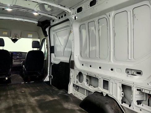 Used 2024 Ford Transit 250 148 Medium Roof RWD image 22
