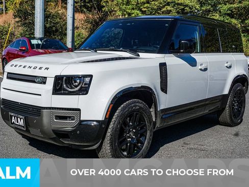 Used 2023 Land Rover Defender 110 X-Dynamic SE image 3