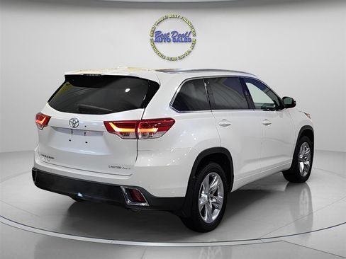 Used 2018 Toyota Highlander Limited image 6