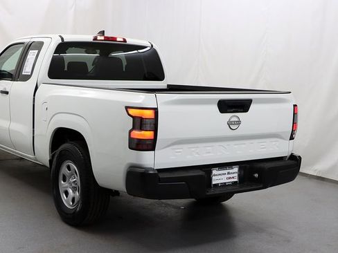 Used 2024 Nissan Frontier S w/ S Utility Package image 9
