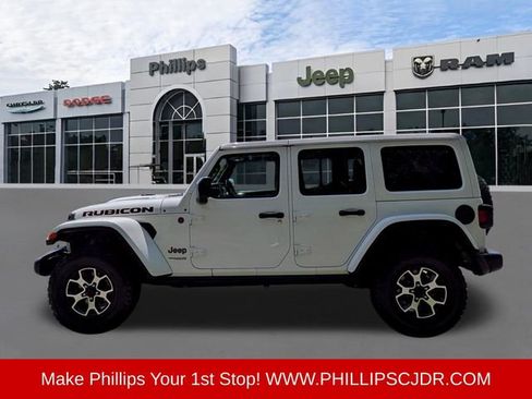 Used 2022 Jeep Wrangler Unlimited Rubicon AWD/4WD image 6