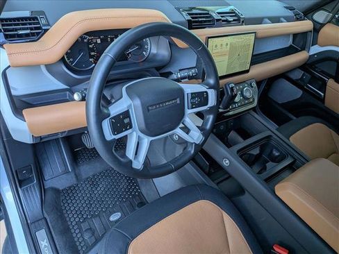 Certified 2023 Land Rover Defender 130 X-Dynamic SE AWD/4WD image 10