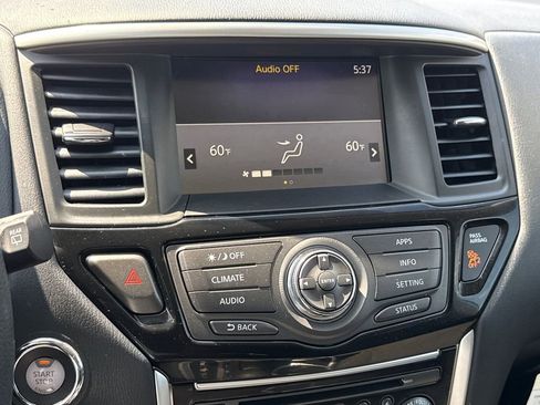 Used 2020 Nissan Pathfinder S FWD image 23