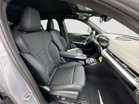 New 2026 BMW X2 xDrive28i w/ M Sport Package AWD/4WD image 22