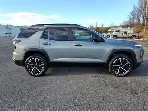 New 2026 Chevrolet Equinox RS w/ Convenience Package III FWD image 7