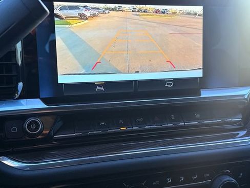 Used 2024 Chevrolet Silverado 1500 LT image 25