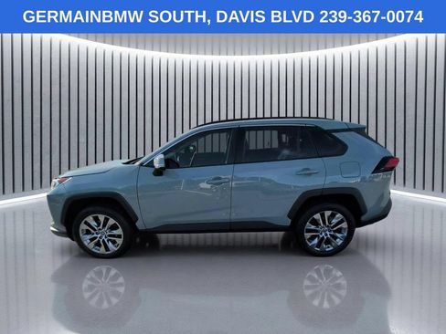 Used 2021 Toyota RAV4 XLE Premium FWD image 8