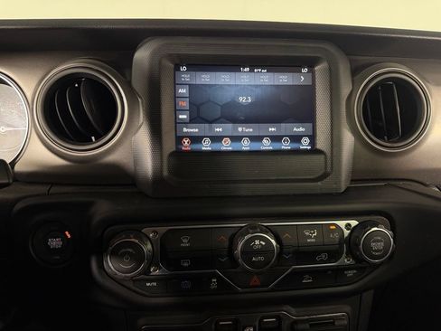 Used 2023 Jeep Wrangler Unlimited AWD/4WD image 20