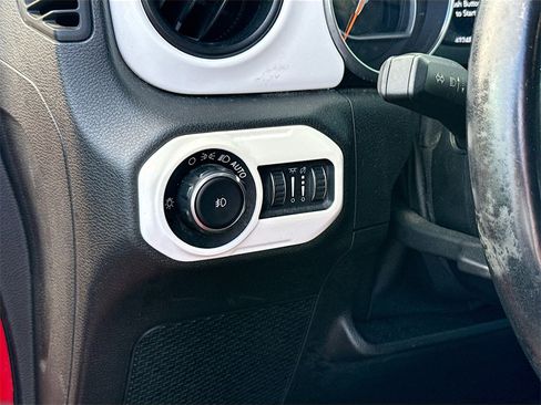 Used 2021 Jeep Wrangler Unlimited Islander image 11