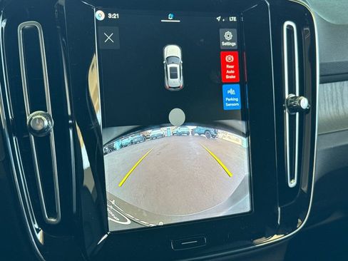 New 2026 Volvo XC40 B5 Core image 19