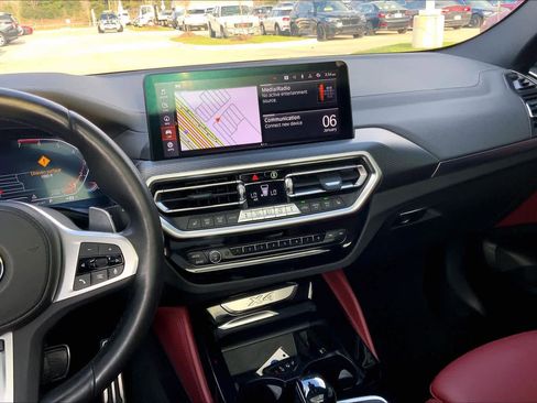 Used 2022 BMW X4 xDrive30i w/ M Sport Package 2 image 6